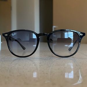 Round RayBan Sunglasses